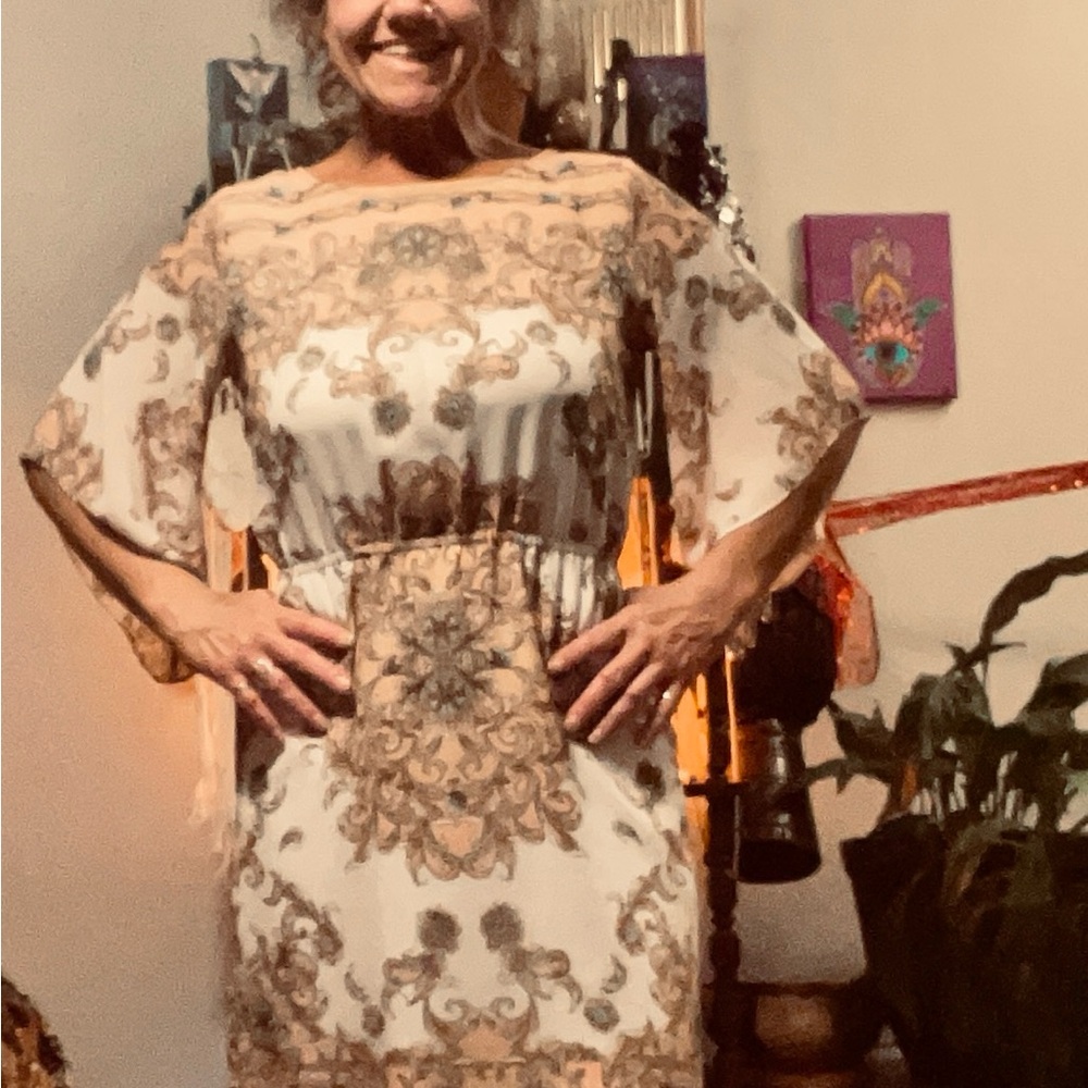 Antonio Melani Peach and Cream Floral Garment
